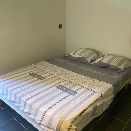 Apartment Superbe F2 Refait A Neuf A 2 Pas Des Plages